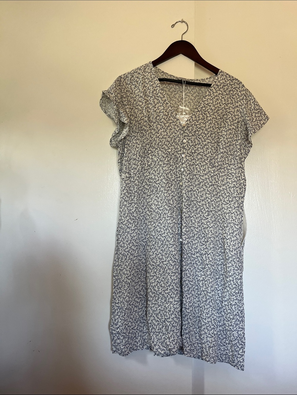 NWT Rails Blue and White Floral Button-Front Midi Dress